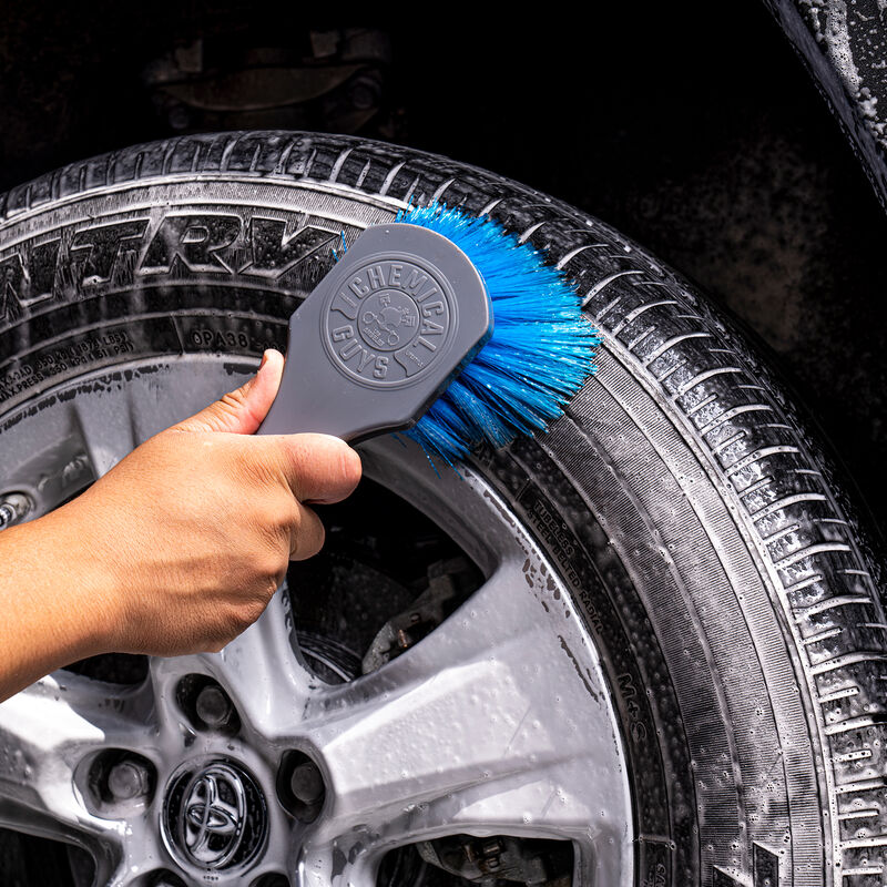 Chemical Guys Big Blue Stiffy Heavy Duty Tire Brush – detaildegree